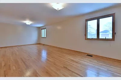 7324 W Lunt Avenue, Chicago, IL 60631 - Photo 17