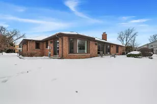 3724 Liberty Ln, Glenview, IL 60025 - Photo 37