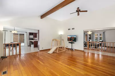 3724 Liberty Lane, Glenview, IL 60025 - Photo 5