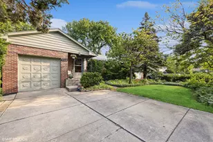 308 Sheldon Ave, Downers Grove, IL 60515 - Photo 1