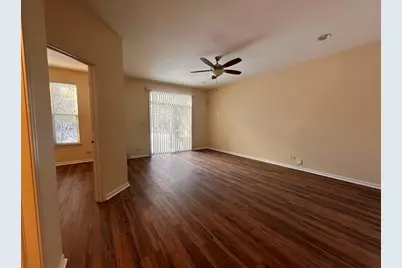 437 Pine Lake Circle, Vernon Hills, IL 60061 - Photo 15