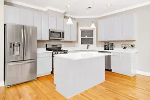 2461 N Lincoln Ave, Chicago, IL 60614 - Photo 7