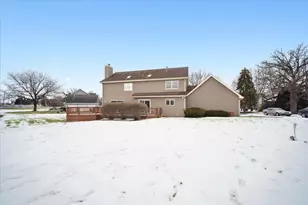 747 Jamestowne Ct, Sleepy Hollow, IL 60118 - Photo 25