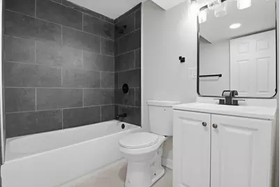 821 N Lockwood Avenue, Chicago, IL 60651 - Photo 19