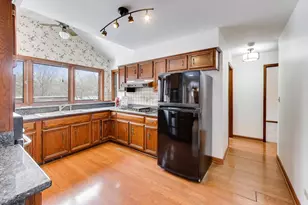 1111 Samstag Ct, Naperville, IL 60563 - Photo 21