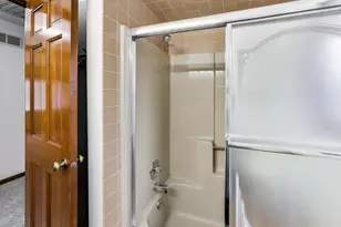 1111 Samstag Ct, Naperville, IL 60563 - Photo 39