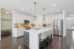 3539 Elsie Ln, Hoffman Estates, IL 60192 - Photo 7