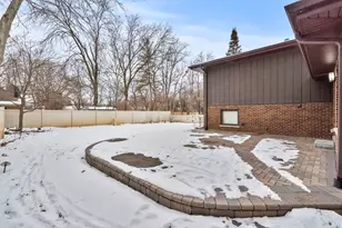 8545 Candlelight Dr, Willow Springs, IL 60480 - Photo 17