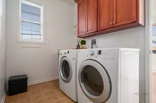 1360 Conrad Ln, Lake Zurich, IL 60047 - Photo 15