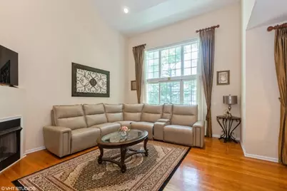 152 Orchards Pass, Bartlett, IL 60103 - Photo 3