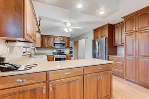 1724 Lincoln Ave, Crest Hill, IL 60403 - Photo 7