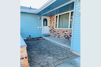 1116 Carrie Avenue, Rochelle, IL 61068 - Photo 3