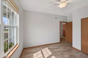 16501 Buckner Pond Wy, Crest Hill, IL 60403 - Photo 9