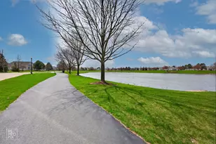 16501 Buckner Pond Wy, Crest Hill, IL 60403 - Photo 17