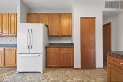 16501 Buckner Pond Way #16501, Crest Hill, IL 60403 - Photo 7