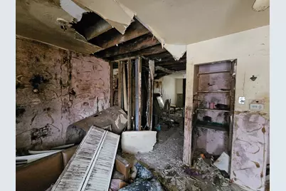 355 W 105th Place, Chicago, IL 60628 - Photo 3