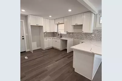 16752 Artesian Avenue, Hazel Crest, IL 60429 - Photo 9