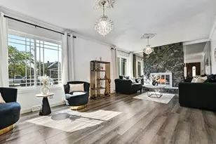 7702 W 66th St, Bedford Park, IL 60501 - Photo 3