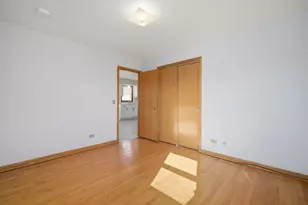 8645 W Summerdale Ave, Chicago, IL 60656 - Photo 21