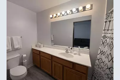 3370 W Brooke Avenue #410, Waukegan, IL 60087 - Photo 7