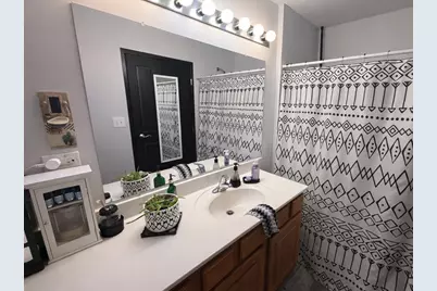 3370 W Brooke Avenue #410, Waukegan, IL 60087 - Photo 7