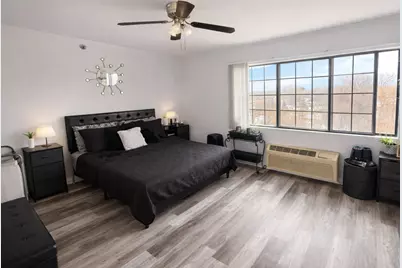 3370 W Brooke Avenue #410, Waukegan, IL 60087 - Photo 9