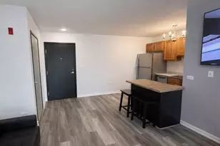 3370 W Brooke Ave, Waukegan, IL 60087 - Photo 5