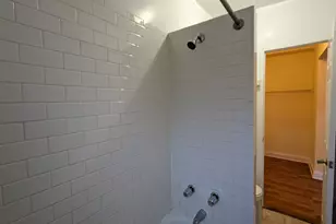 5417 N Kenmore Ave, Chicago, IL 60640 - Photo 9