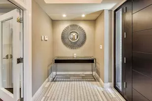 1720 N Cleveland Ave, Chicago, IL 60614 - Photo 3