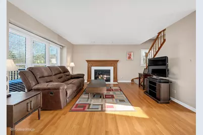 306 Carrie Court, North Aurora, IL 60542 - Photo 5