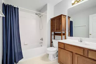 306 Carrie Ct, North Aurora, IL 60542 - Photo 17