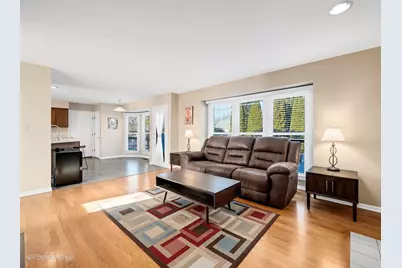 306 Carrie Court, North Aurora, IL 60542 - Photo 7