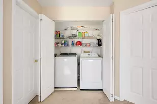 306 Carrie Ct, North Aurora, IL 60542 - Photo 19