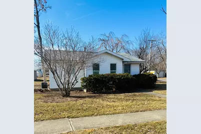 121 N West Street, Gibson City, IL 60936 - Photo 1