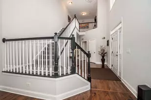 845 Barclay Dr, Bolingbrook, IL 60440 - Photo 3