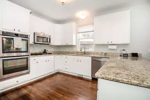 845 Barclay Dr, Bolingbrook, IL 60440 - Photo 9