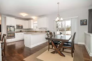 845 Barclay Dr, Bolingbrook, IL 60440 - Photo 11