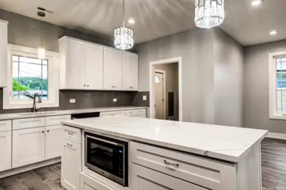 10030 Moody Avenue, Oak Lawn, IL 60453 - Photo 7