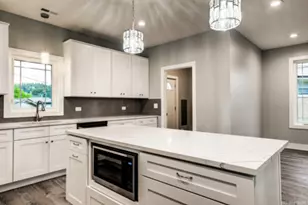 10030 Moody Ave, Oak Lawn, IL 60453 - Photo 7