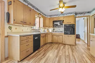 403 Orchard Ln, Beecher, IL 60401 - Photo 19