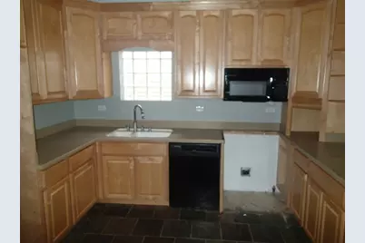 4927 W Waveland Avenue, Chicago, IL 60641 - Photo 5