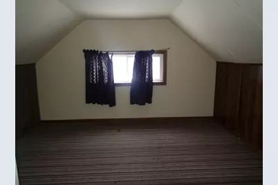 4927 W Waveland Avenue, Chicago, IL 60641 - Photo 9