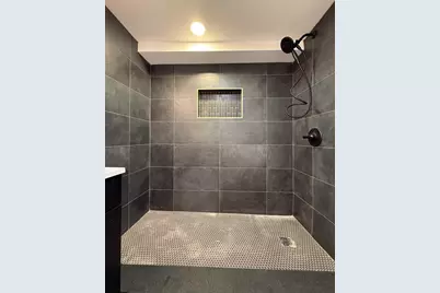 1641 S 57th Avenue, Cicero, IL 60804 - Photo 43