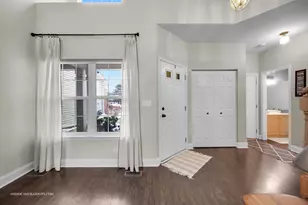 31603 Kline Cir, Warrenville, IL 60555 - Photo 7