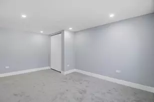 128 S Channel Dr, Round Lake Beach, IL 60073 - Photo 25