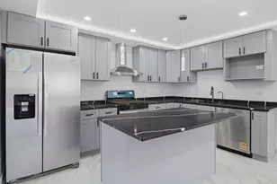 128 S Channel Dr, Round Lake Beach, IL 60073 - Photo 3