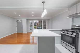 7028 S Honore St, Chicago, IL 60636 - Photo 5