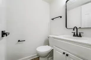 8 Wildwood Ln, Bolingbrook, IL 60440 - Photo 13