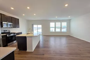 458 Hathaway Ln, Oswego, IL 60543 - Photo 9