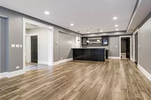 440 Briarhill Rd, Glenview, IL 60025 - Photo 5